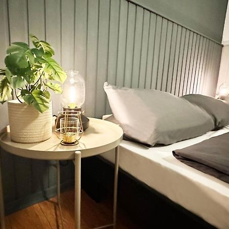 Ruhiges Office-Apartment Mit Kueche - Beuys Apartments クレーフェルト エクステリア 写真
