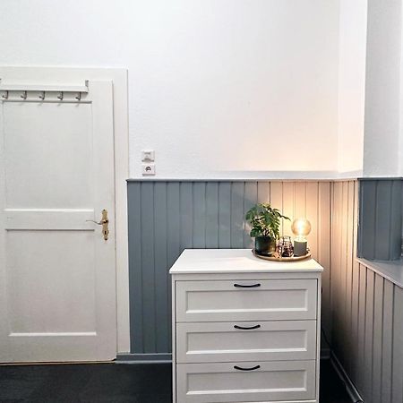 Ruhiges Office-Apartment Mit Kueche - Beuys Apartments クレーフェルト エクステリア 写真